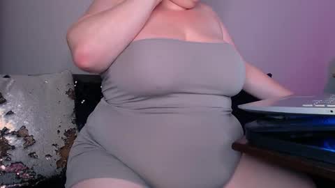 zinacorleone online show from 10-24-25, 09:00