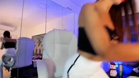 Nia  online show from 12-02-25, 11:37