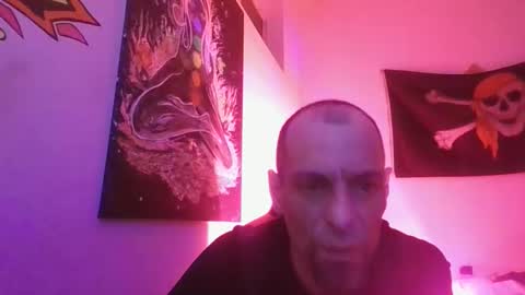 Snapshot of zinzifeet1980 chatting on 01-15-25, 04:47 Zinzi online show from 01-15-25, 04:47