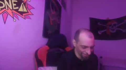 Snapshot of zinzifeet1980 chatting on 01-15-25, 05:05 Zinzi online show from 01-15-25, 05:05