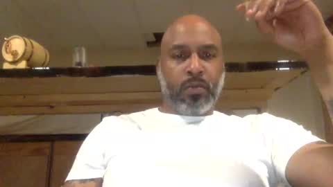 Snapshot of zionlion22 chatting on 01-25-25, 01:54 zionlion22 online show from 01-25-25, 01:54