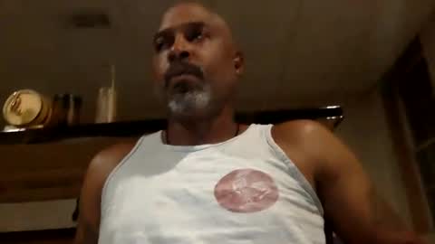 Snapshot of zionlion22 chatting on 09-25-25, 03:32 zionlion22 online show from 09-25-25, 03:32