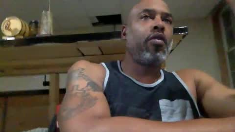 Snapshot of zionlion22 chatting on 10-28-25, 02:15 zionlion22 online show from 10-28-25, 02:15