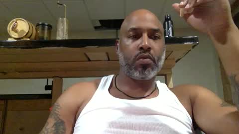 Snapshot of zionlion22 chatting on 11-16-25, 05:02 zionlion22 online show from 11-16-25, 05:02