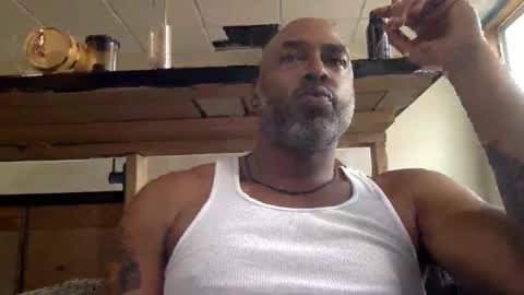 Snapshot of zionlion22 chatting on 11-22-25, 06:07 zionlion22 online show from 11-22-25, 06:07