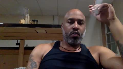 Snapshot of zionlion22 chatting on 12-02-25, 01:11 zionlion22 online show from 12-02-25, 01:11