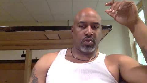 Snapshot of zionlion22 chatting on 05-24-26, 02:33 zionlion22 online show from 05-24-26, 02:33