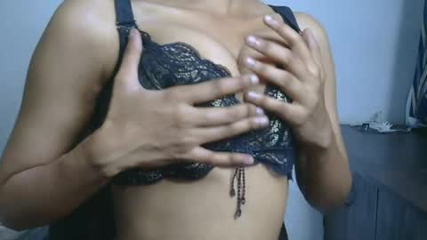 Snapshot of ziyaa_1 chatting on 06-27-26, 04:39 Ziyaa online show from 06-27-26, 04:39