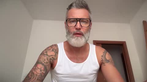 zkopa69 online show from 10-18-25, 07:31