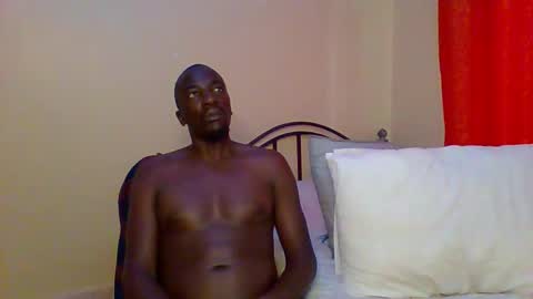 Zlatann2012 online show from 02-19-25, 03:16