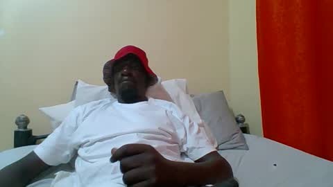 Zlatann2012 online show from 09-29-25, 05:51