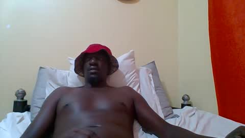 Zlatann2012 online show from 10-15-25, 09:04