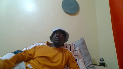 Zlatann2012 online show from 11-02-25, 03:58