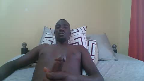 Zlatann2012 online show from 12-14-25, 01:05