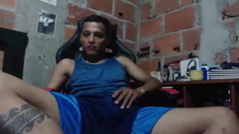 Snapshot of znajker chatting on 07-28-26, 04:05 juli online show from 07-28-26, 04:05