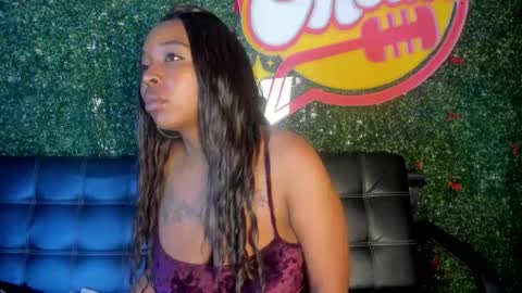 Snapshot of zoe__kravits__ chatting on 09-26-25, 01:37 online show from 09-26-25, 01:37