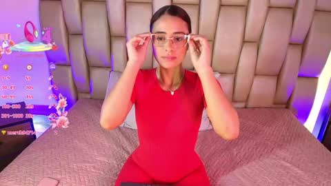 Snapshot of zoe_barlove chatting on 05-24-26, 12:54 Your new obsession online show from 05-24-26, 12:54