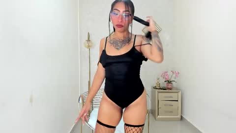 Snapshot of zoe_borgues chatting on 02-01-26, 08:51 ZOE online show from 02-01-26, 08:51