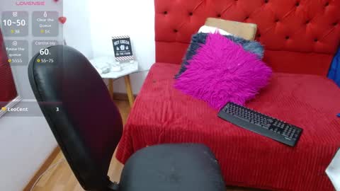 Zoe online show from 01-16-25, 08:14