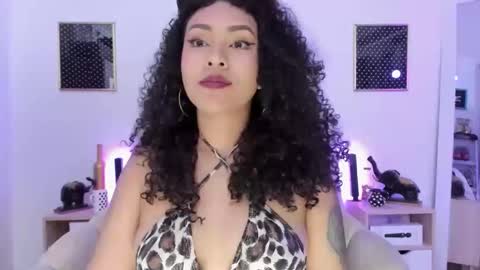 Zoe Gruber online show from 09-29-25, 12:49