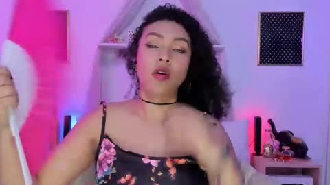 Zoe Gruber online show from 10-02-25, 06:59