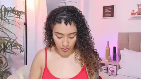 Zoe Gruber online show from 11-19-25, 11:49