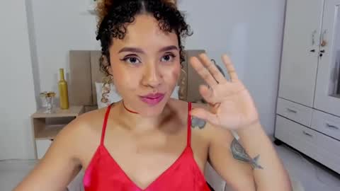 Zoe Gruber online show from 07-05-26, 04:19