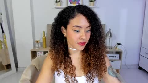 Zoe Gruber online show from 07-11-26, 01:08