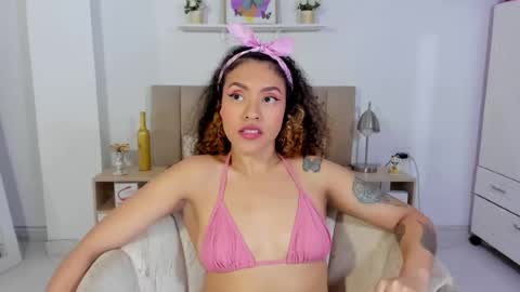Zoe Gruber online show from 07-18-26, 01:21
