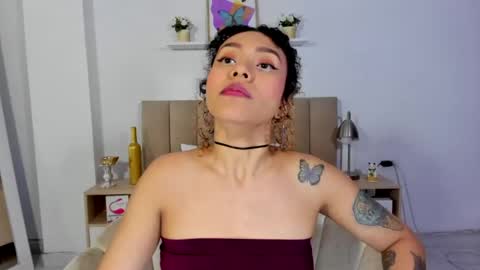 Zoe Gruber online show from 07-24-26, 12:30