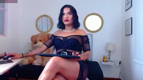 zoe_hecate online show from 10-21-25, 02:23