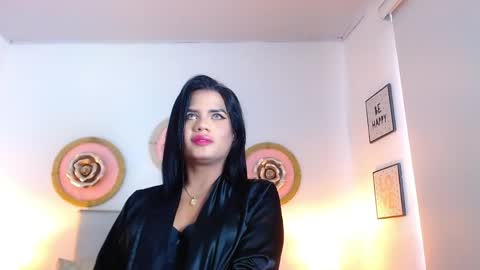 Snapshot of zoe_hecate chatting on 05-07-26, 12:21 zoe_hecate online show from 05-07-26, 12:21