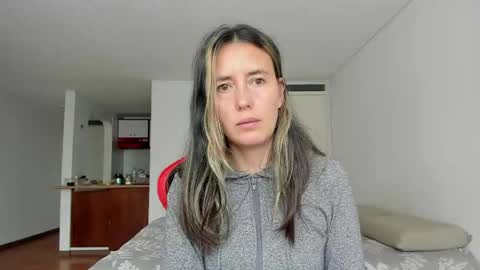ZOE online show from 05-10-26, 07:52