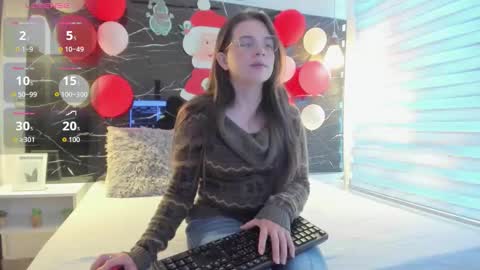 Zoe online show from 12-22-25, 11:51