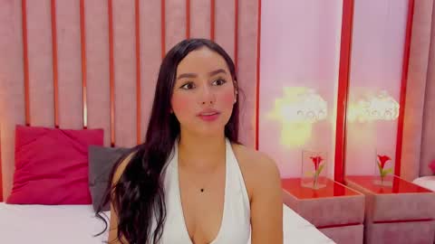 Snapshot of zoe_monrow chatting on 05-09-26, 02:11 Zoe Monrow online show from 05-09-26, 02:11