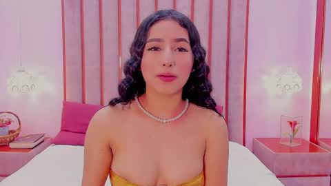 Snapshot of zoe_monrow chatting on 05-16-26, 06:07 Zoe Monrow online show from 05-16-26, 06:07