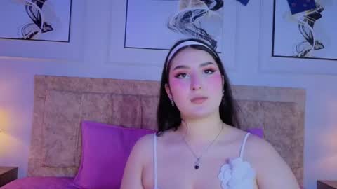 zoe_moon__ online show from 07-08-26, 11:37