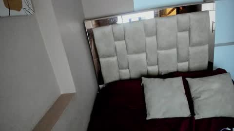 zoe_moreau online show from 11-07-25, 07:58