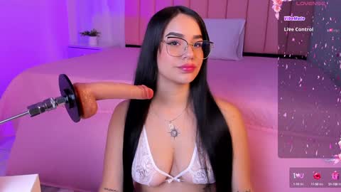 Zoe online show from 02-08-25, 05:29