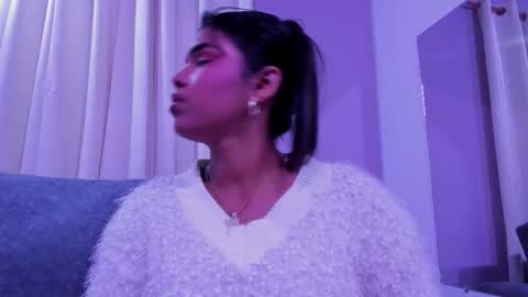 Zoe online show from 09-28-25, 03:01