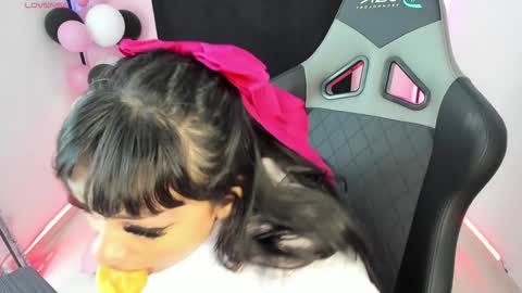 zoe_sullivan_ online show from 12-07-24, 09:28