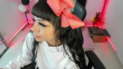 zoe_sullivan_ online show from 12-20-24, 09:43