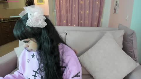 zoe_sullivan_ online show from 01-13-25, 09:19