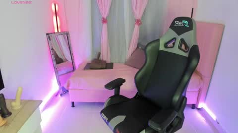 zoe_sullivan_ online show from 02-20-25, 09:44