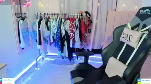 zoe_sullivan_ online show from 02-02-26, 09:08