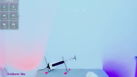 Snapshot of zoe_sweet22 chatting on 12-14-25, 04:29 new count online show from 12-14-25, 04:29