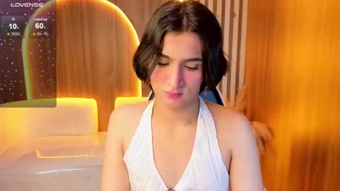 Snapshot of zoe_tp chatting on 02-10-26, 08:35 Zoe online show from 02-10-26, 08:35