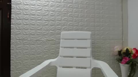 Snapshot of zoe_velvet chatting on 10-25-25, 06:35 Carolina online show from 10-25-25, 06:35