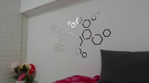 Snapshot of zoe_velvet chatting on 10-30-25, 08:42 Carolina online show from 10-30-25, 08:42