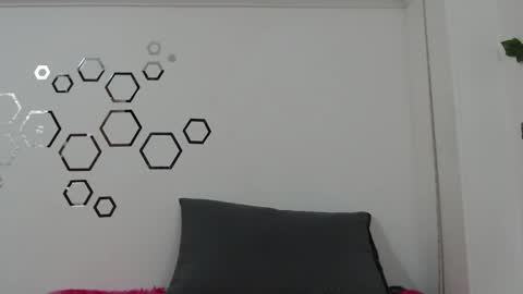 Snapshot of zoe_velvet chatting on 11-07-25, 10:32 Carolina online show from 11-07-25, 10:32